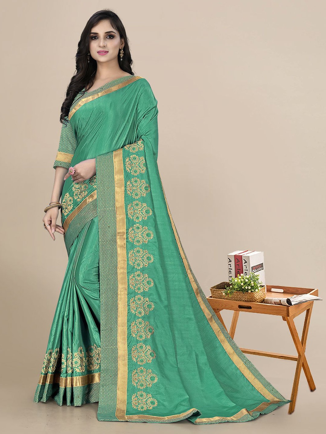 

Mitera Green & Gold-Toned Ethnic Motifs Embroidered Silk Blend Saree