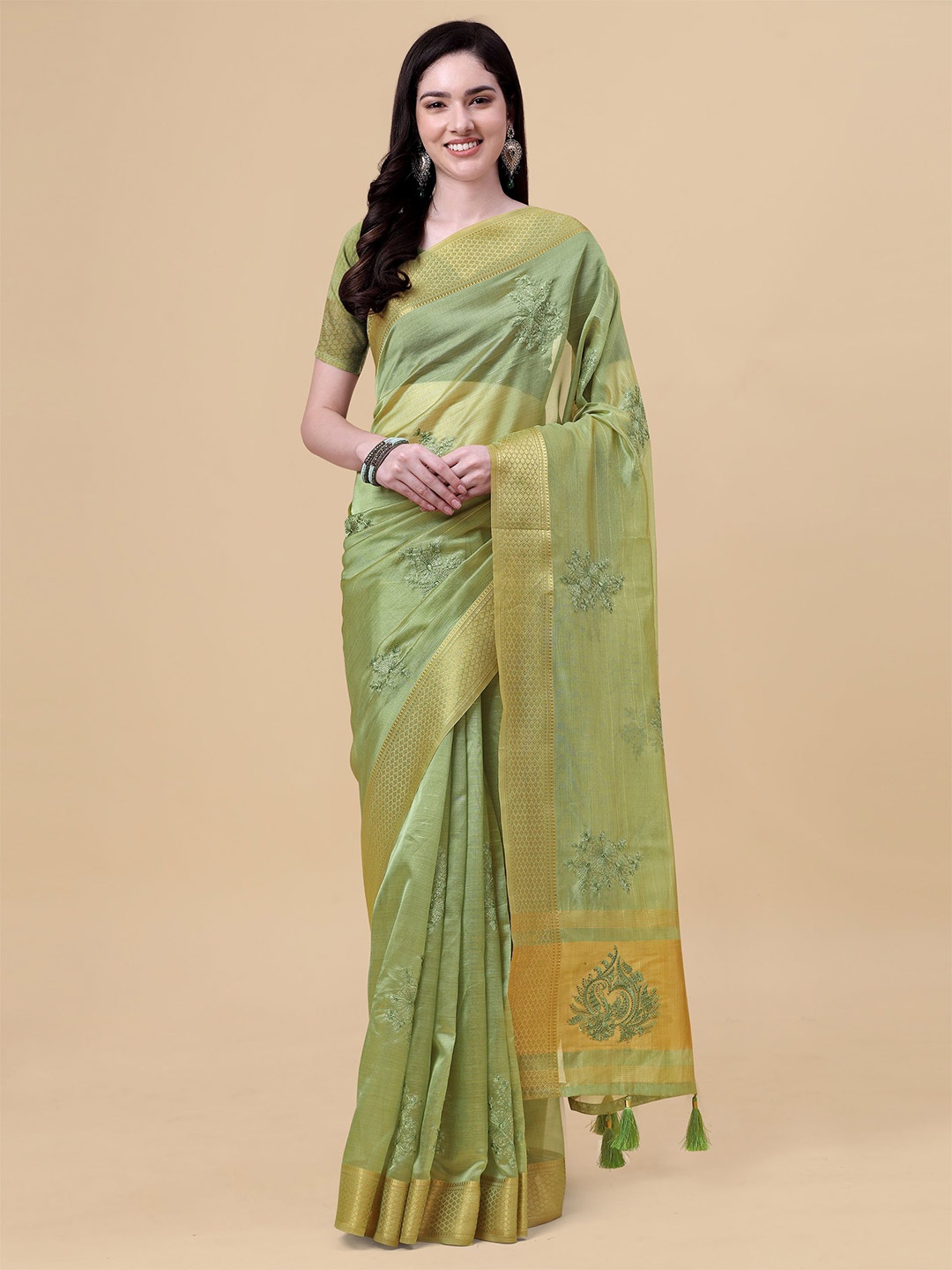

Mitera Green & Gold-Toned Floral Embroidered Organza Saree
