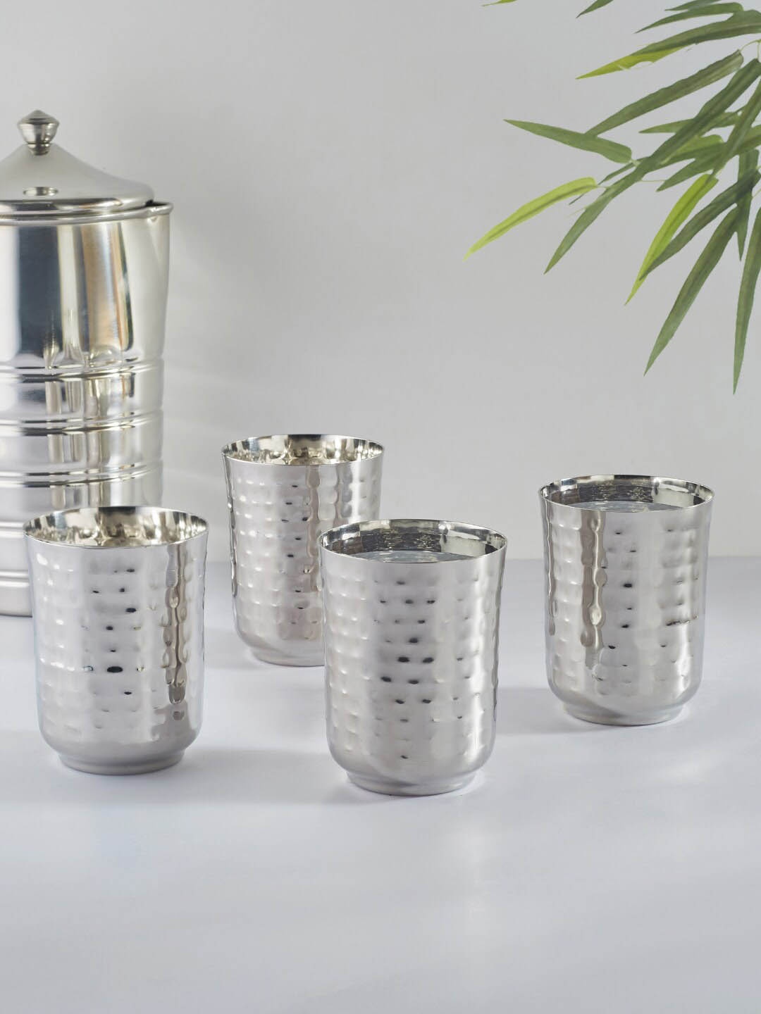 

HomeTown Set Of 4 Textured Hammered Drinking Glass, Silver