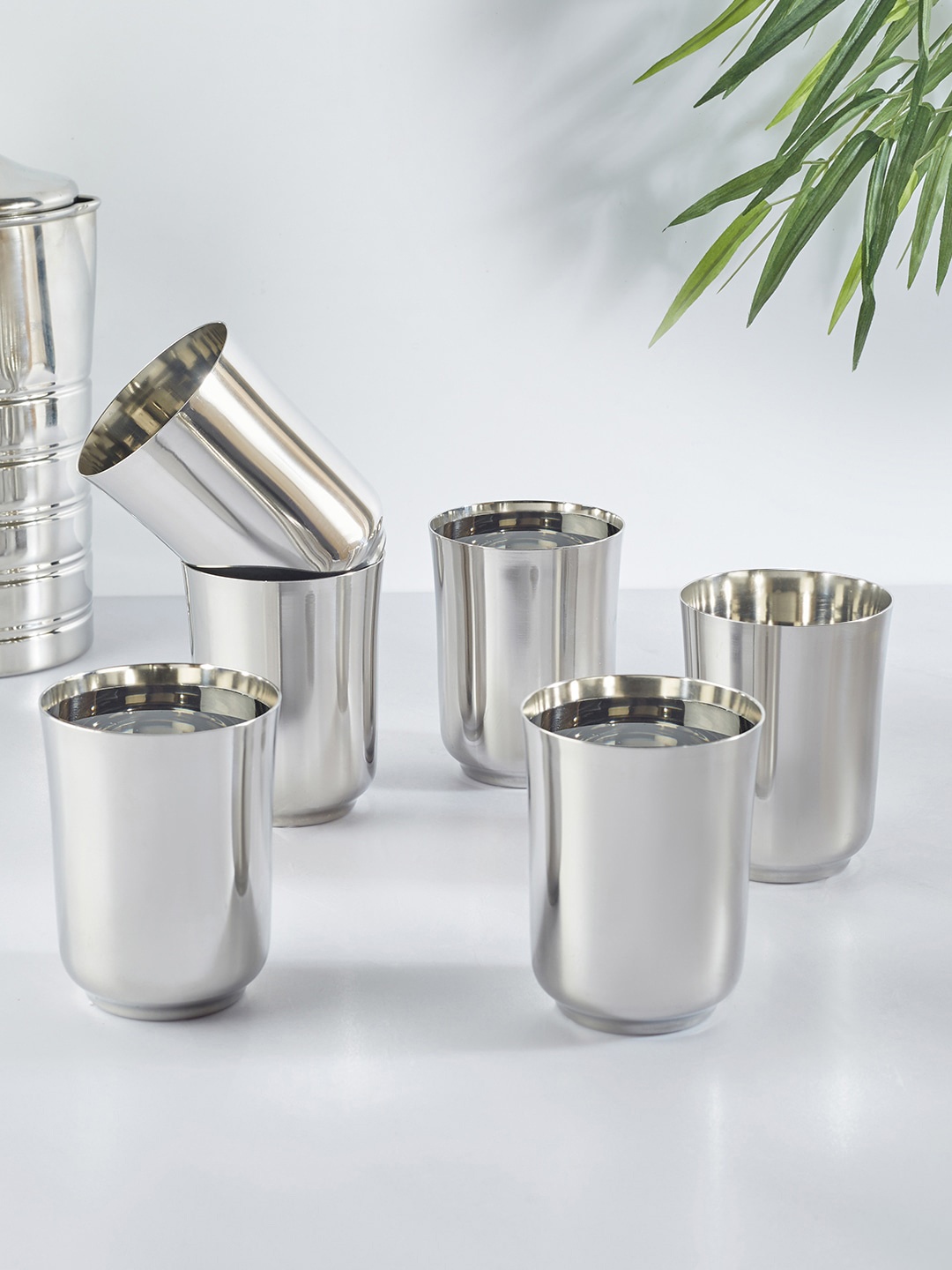 

HomeTown Glisto Set Of 6 Stainless Steel Water Glasses, Silver