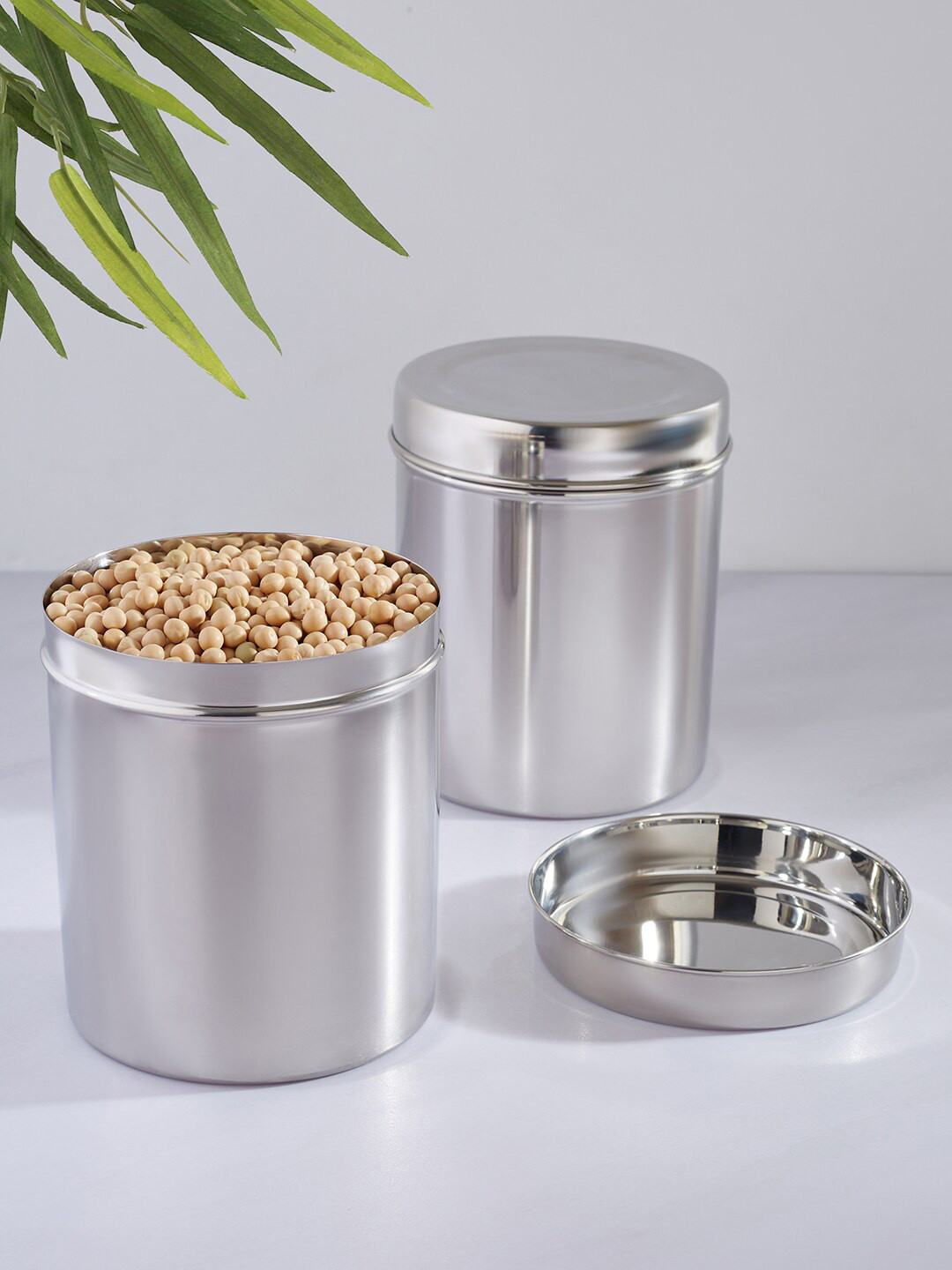 

HomeTown Glisto Set of 2 Stainless Steel Canisters, Silver