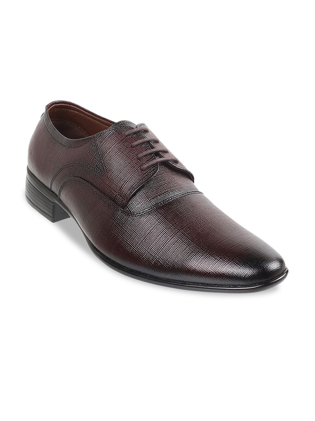 

Metro Men Brown Textured Leather Formal Derbys