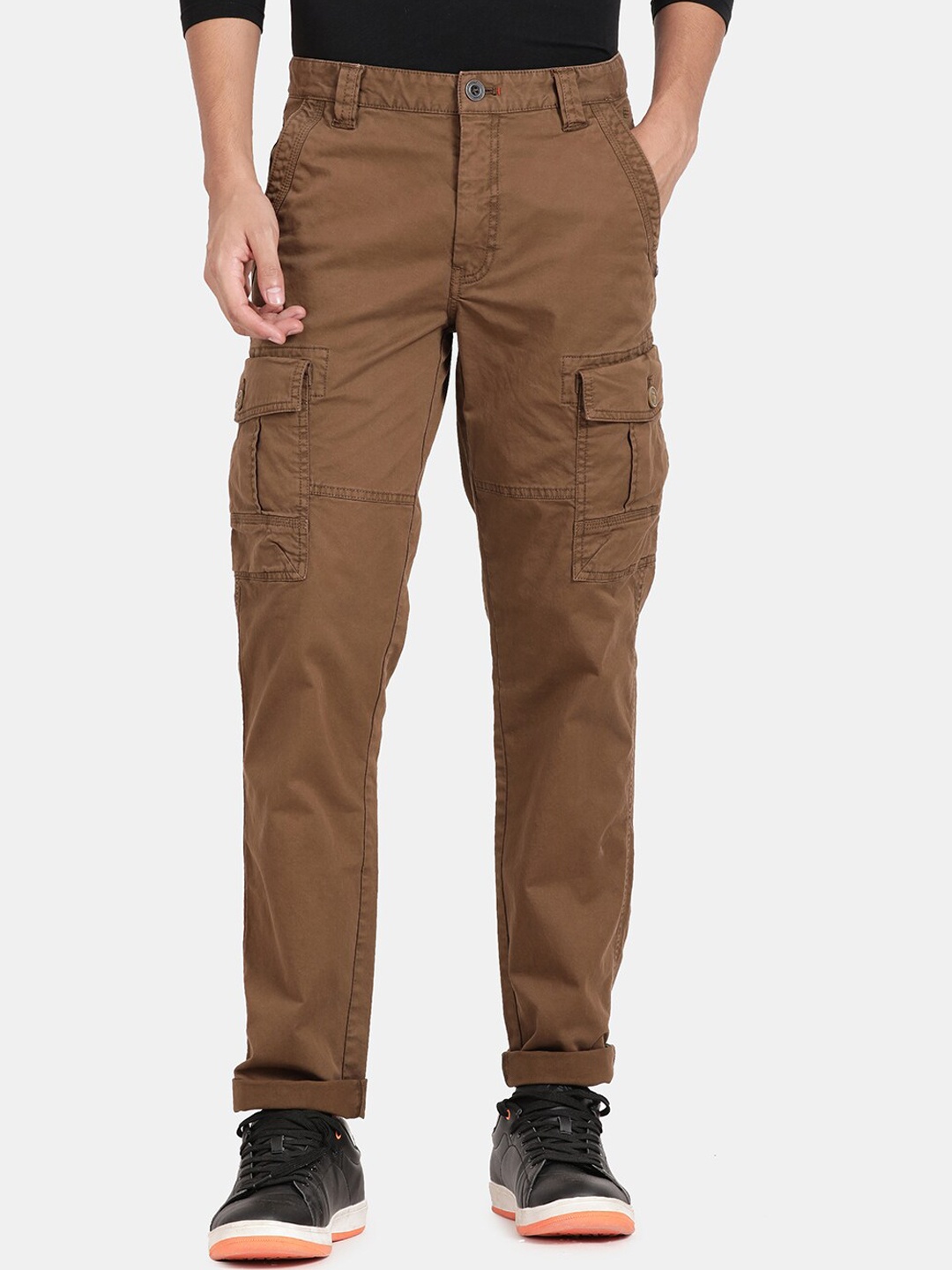 

t-base Men Brown Cargos Cotton Trousers