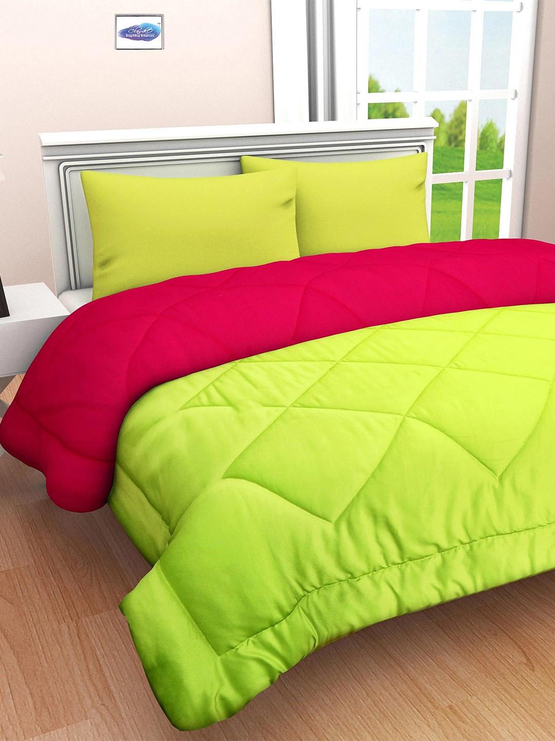 

Clasiko Green & Red Geometric Mild Winter 210 GSM Reversible Cotton Double Bed Comforter