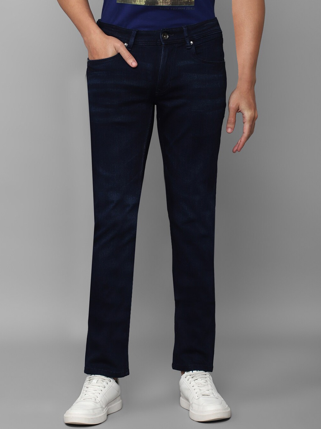 

Louis Philippe Jeans Men Navy Blue Cotton Slim Fit Jeans