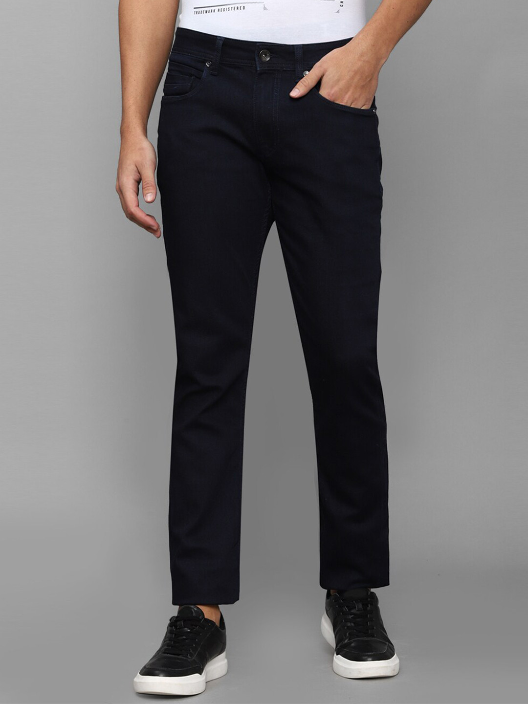 

Louis Philippe Jeans Men Navy Blue Slim Fit Slash Knee Jeans