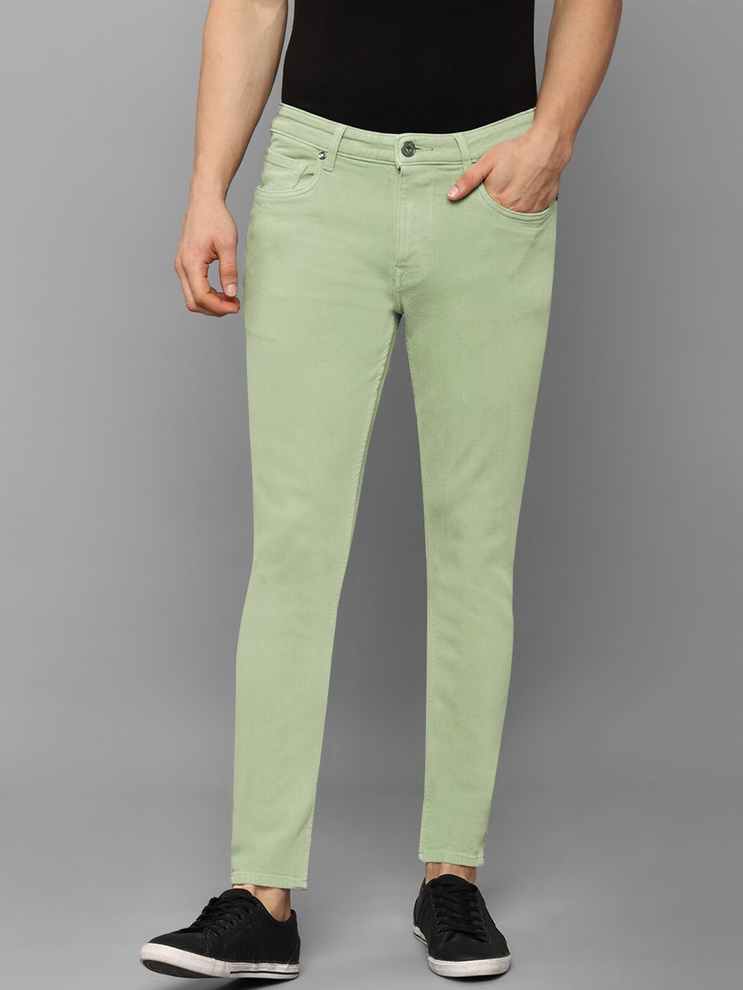 

Louis Philippe Jeans Men Green Cotton Slim Fit Jeans