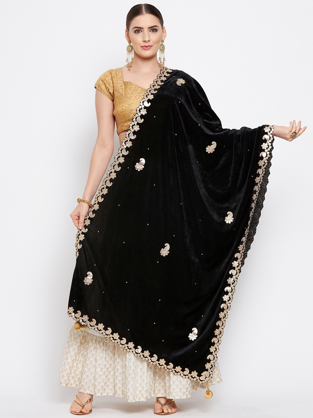 

Clora Creation Black & Gold-Toned Ethnic Motifs Embroidered Velvet Dupatta with Gotta Patti