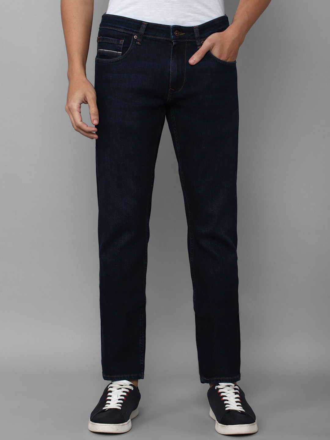 

Louis Philippe Jeans Men Navy Blue Slim Fit Jeans
