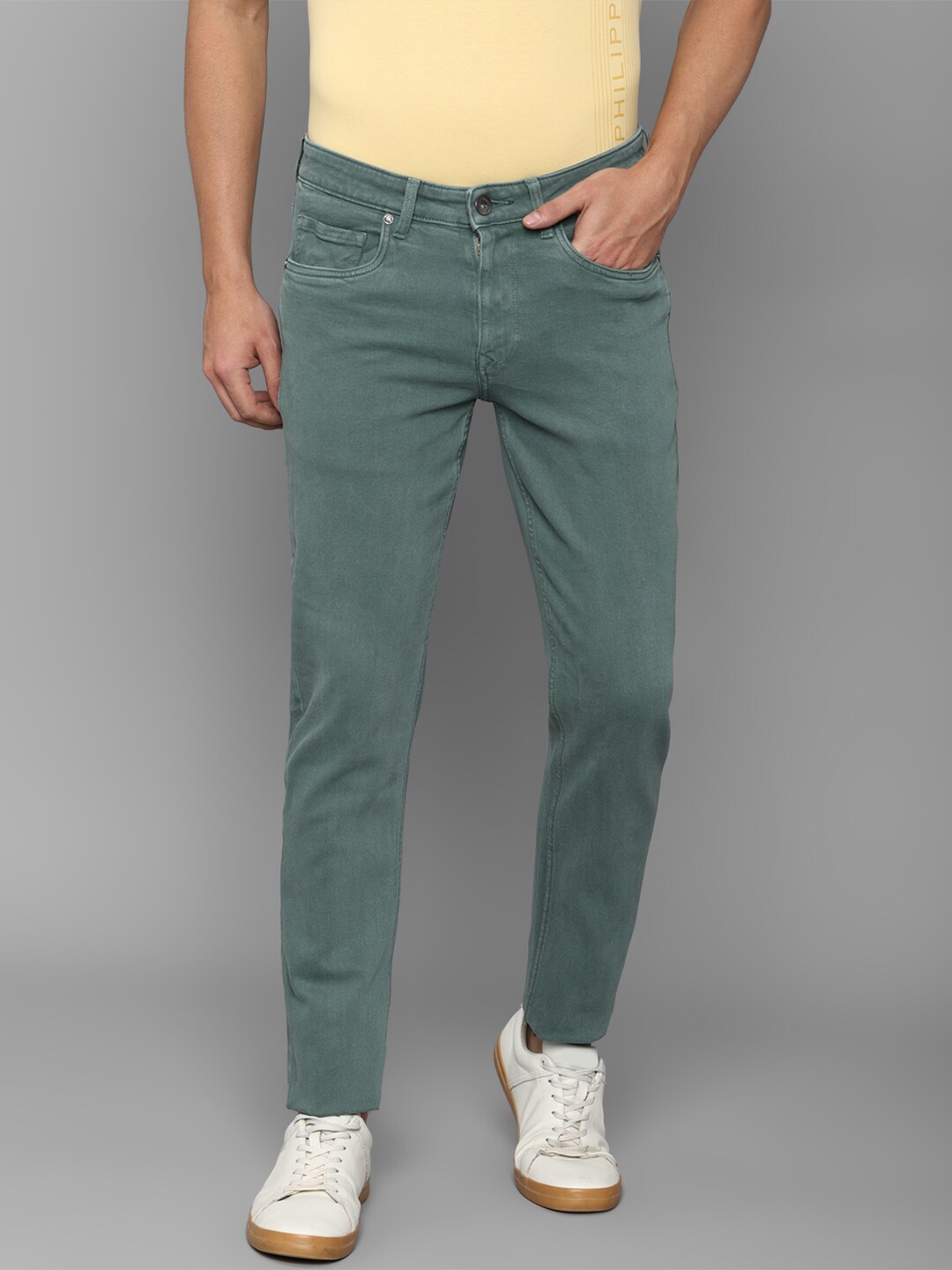 

Louis Philippe Jeans Men Green Cotton Slim Fit Jeans