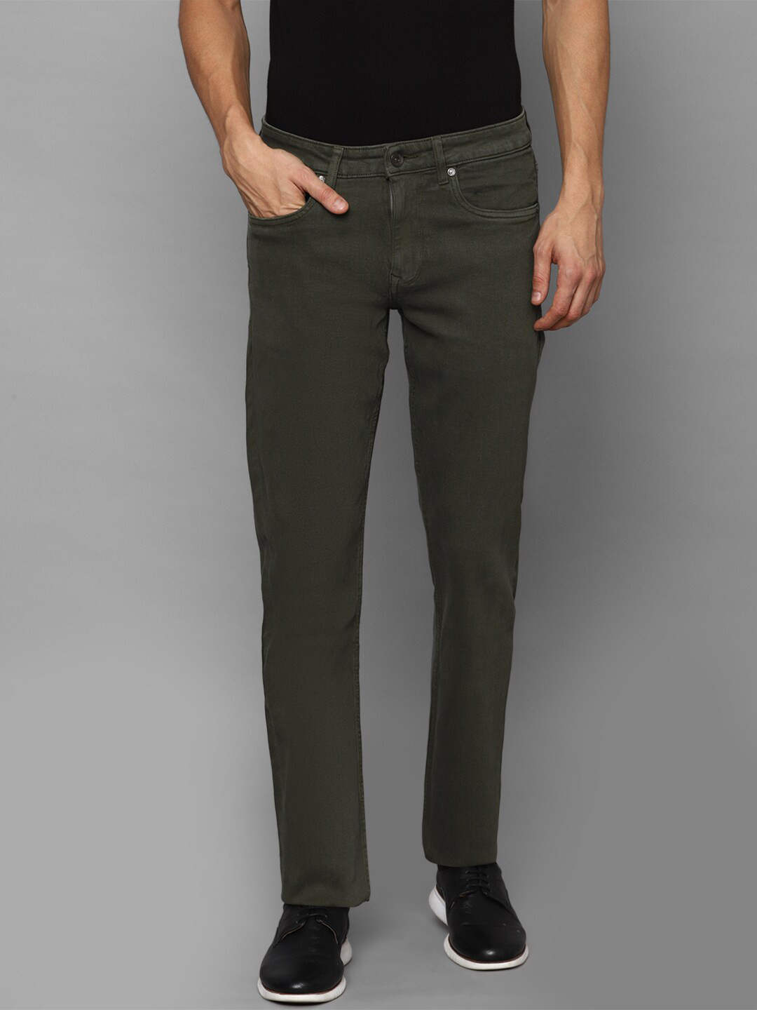 

Louis Philippe Jeans Men Olive Green Cotton Slim Fit Jeans