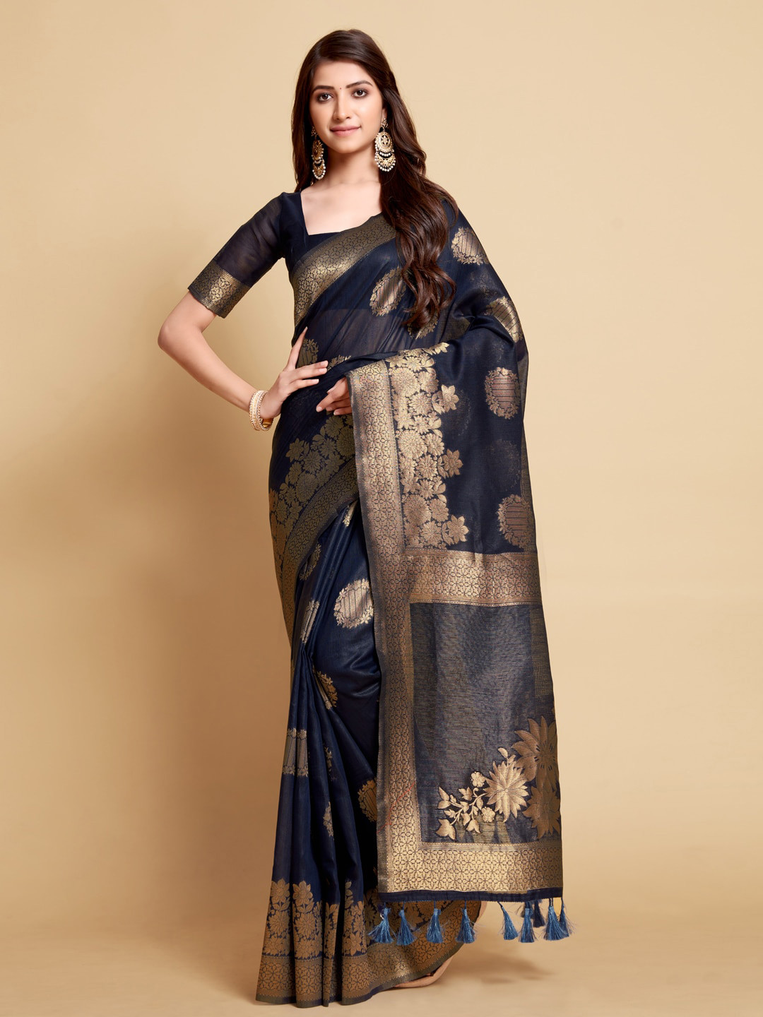 

GAJARAI Navy Blue & Gold-Toned Woven Design Zari Linen Blend Kanjeevaram Saree
