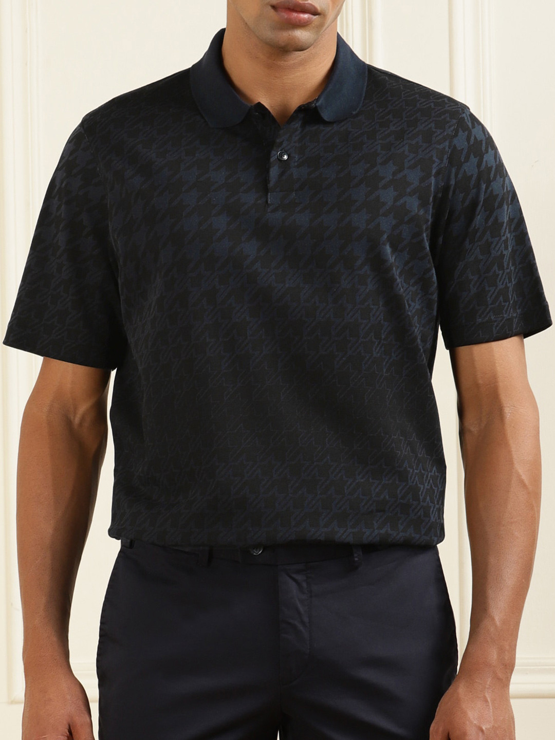 

Ted Baker Men Black Polo Collar Pure Cotton T-shirt
