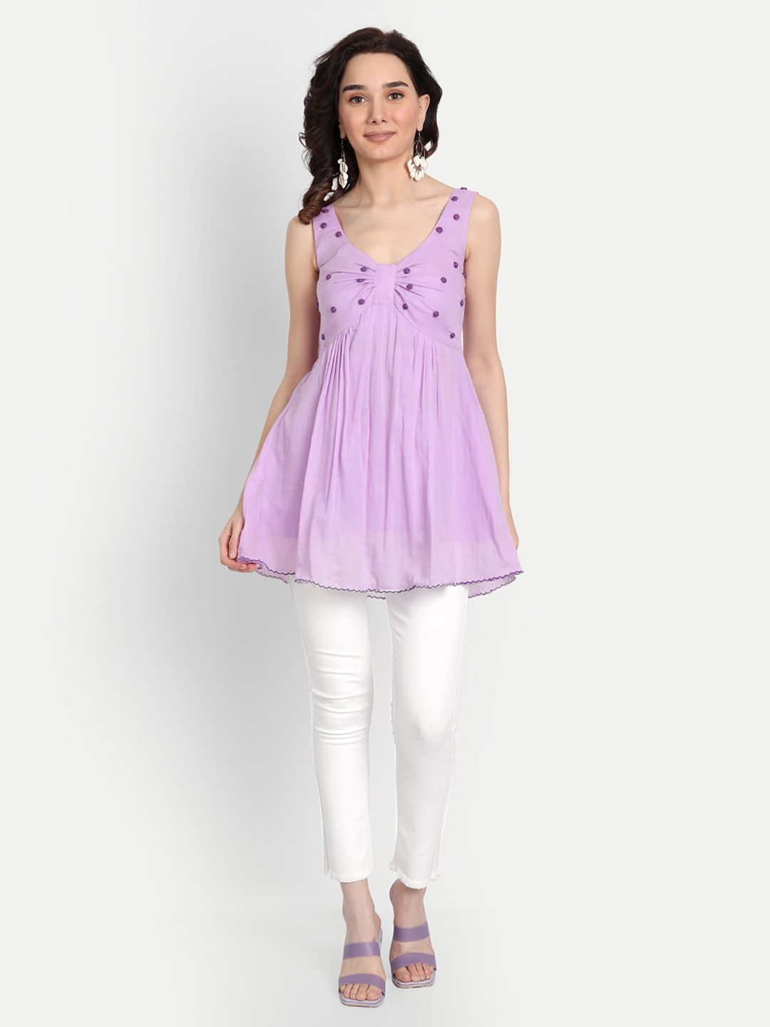 

KAPASRITI Lavender Embroidered Pure Cotton Top