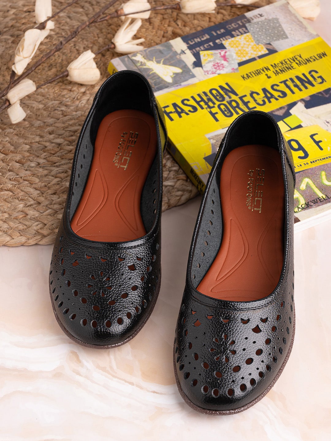 

FOOTONS Women Black Ballerinas with Laser Cuts Flats