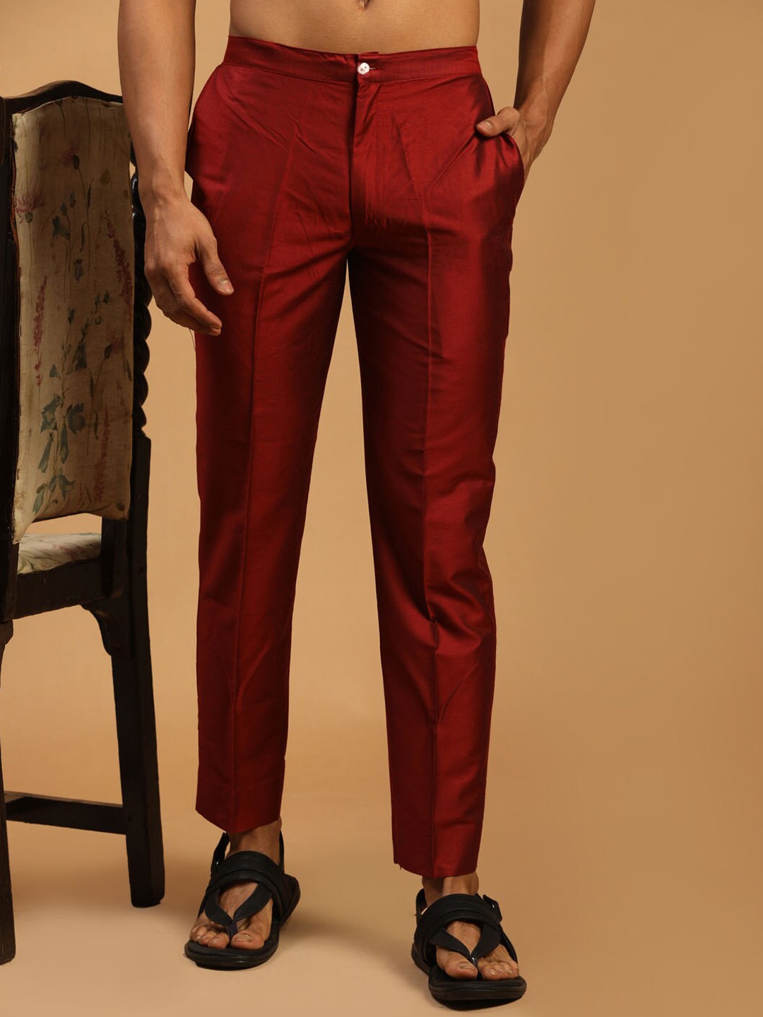 

VASTRAMAY Men Maroon Relaxed-Fit Trousers