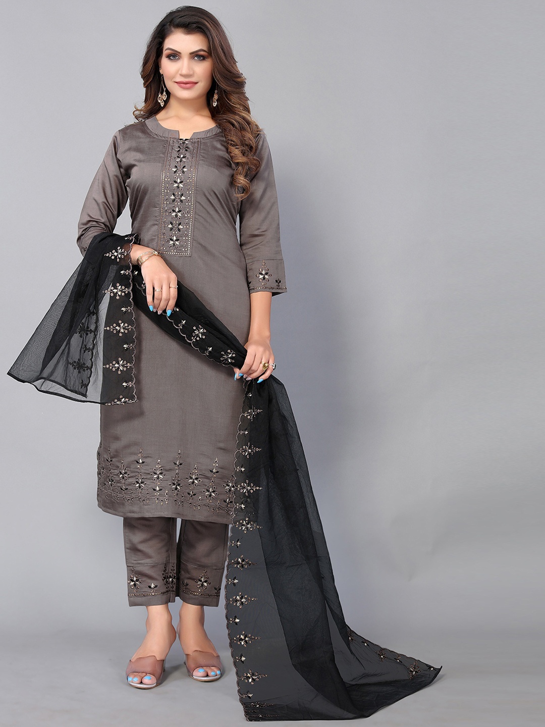 

Nimayaa Grey Ethnic Motifs Embroidered Pure Cotton Kurta with Trousers & With Dupatta