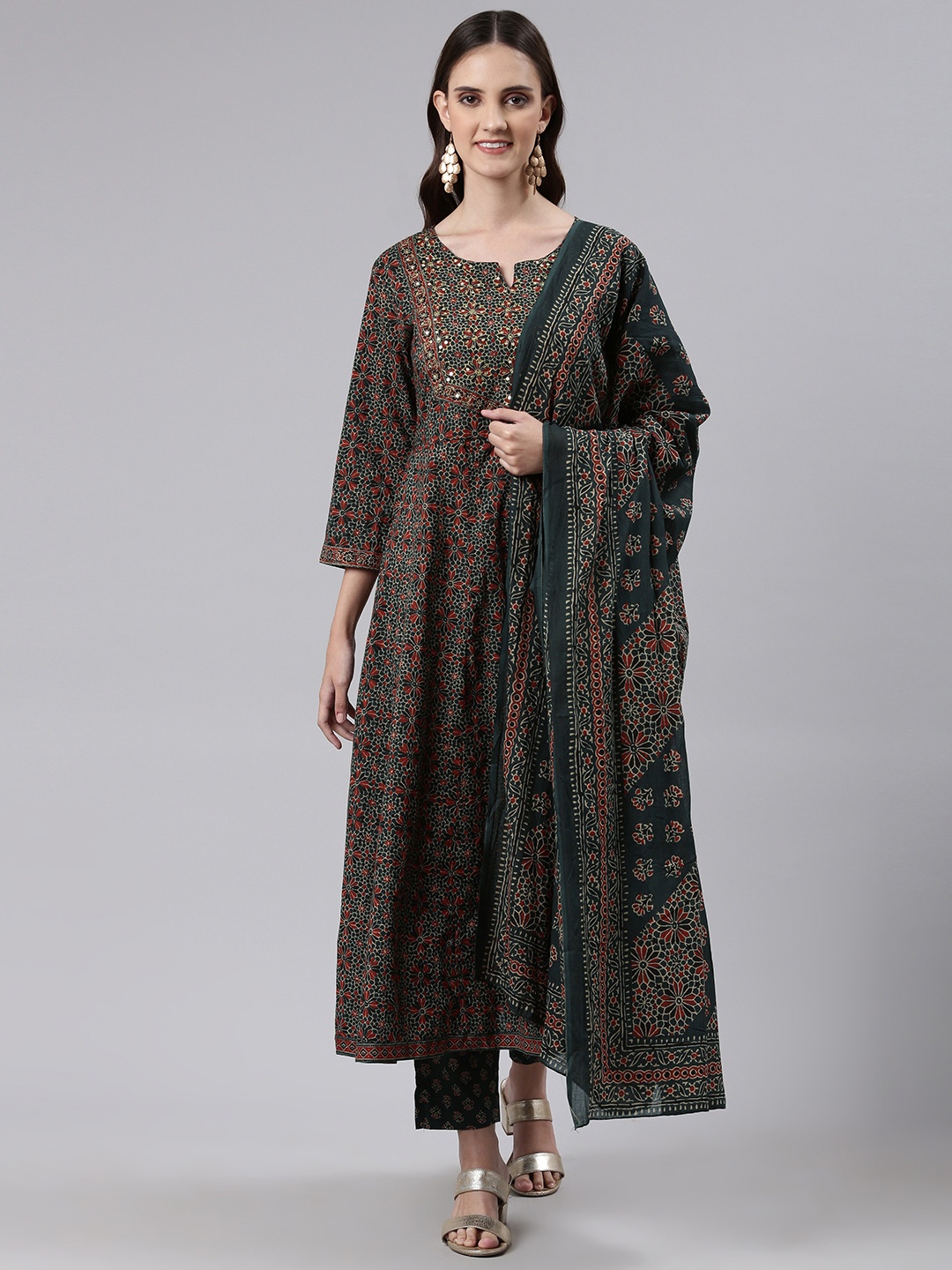

Readiprint Fashions Women Ethnic Motifs Printed Pure Cotton Kurta With Trousers & Dupatta, Teal