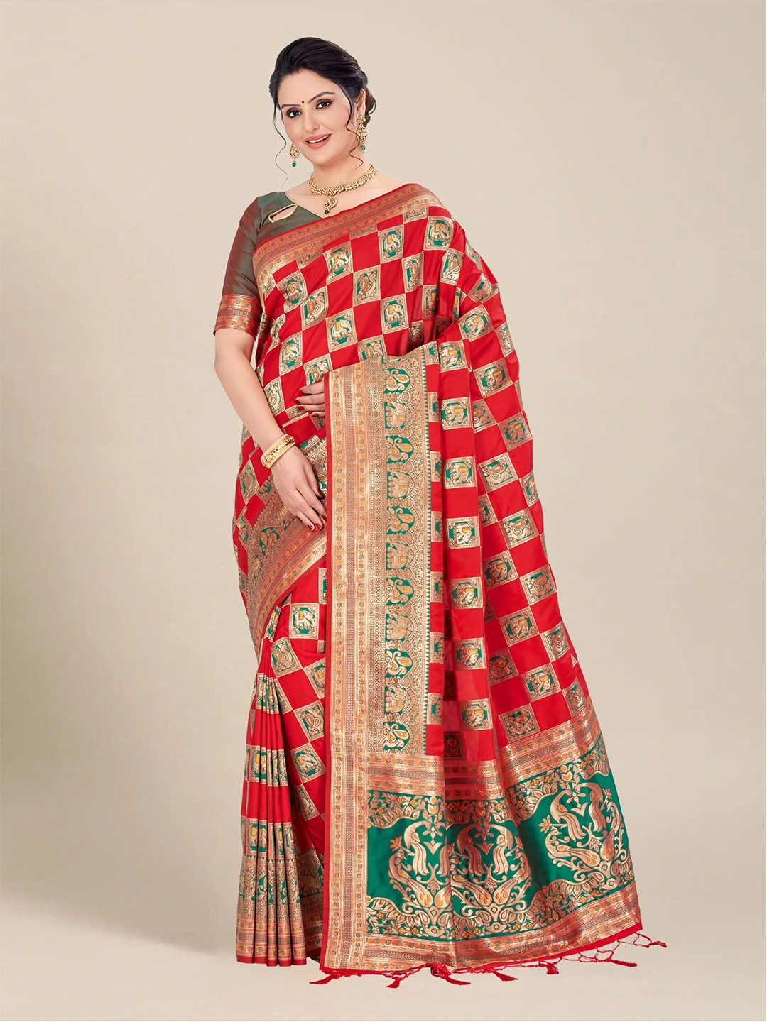 

MS RETAIL Red & Green Ethnic Motifs Zari Kanjeevaram Saree