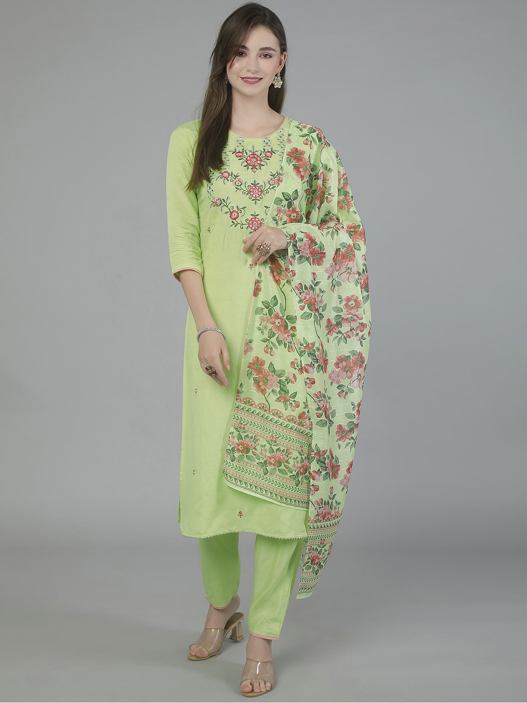 

Berrylicious Women Green Floral Embroidered Kurta with Trousers & Dupatta