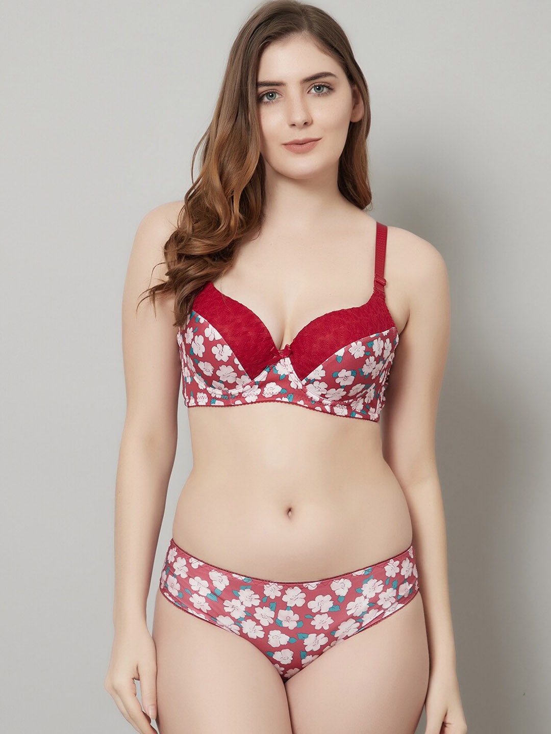 

PrettyCat Women Red Floral Printed Lightly Padded Lingerie Set