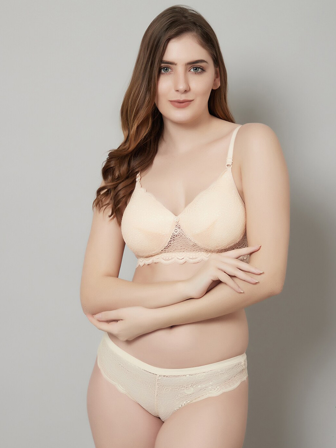 

PrettyCat Women Beige Lightly Padded Lace Lingerie Set