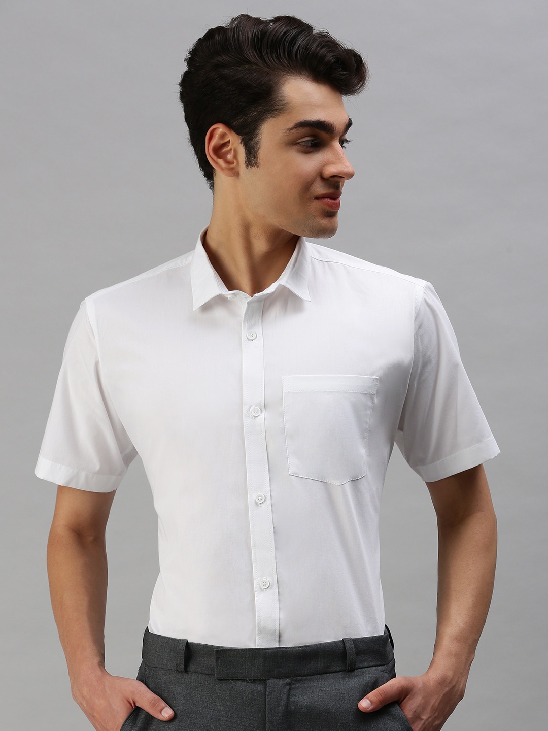 

Cross Court Men White Formal Cotton Shirt