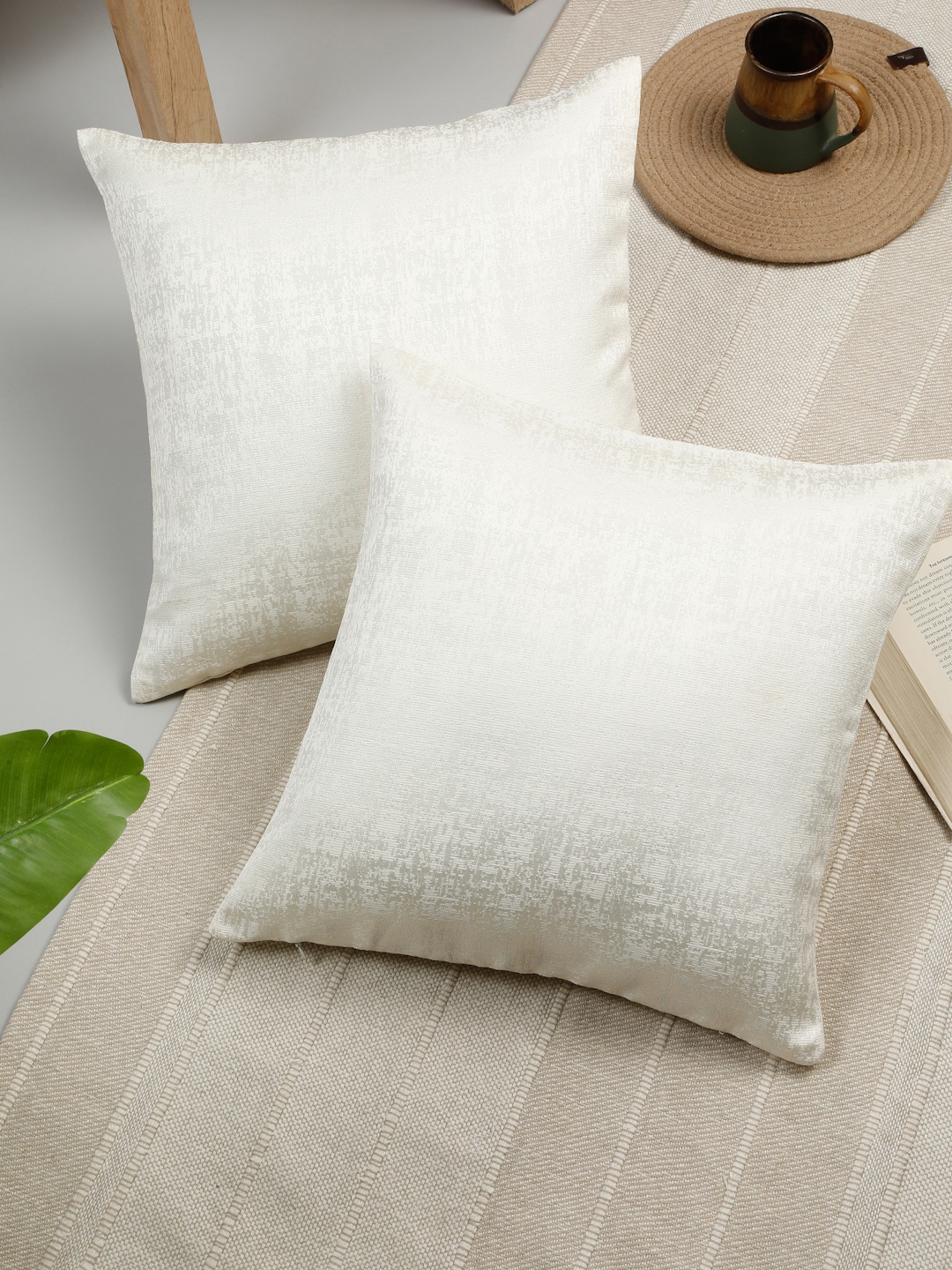 

ROSARA HOME Off White Set of 2 Square Cushion Covers