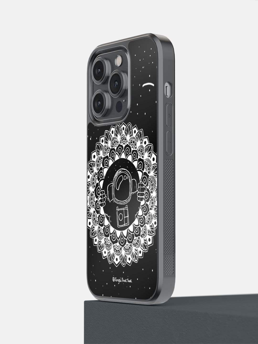 

macmerise Black & White Astronaut White Printed iPhone 14 Pro Bumper Case