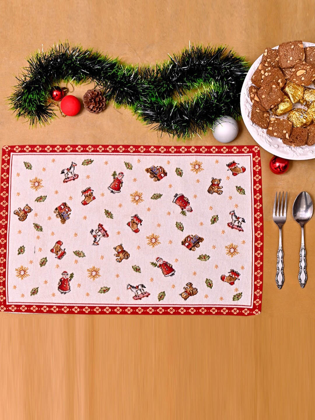 

AVI Living Set Of 6 Pink & Red Christmas Jaquard Woven Table Placemats