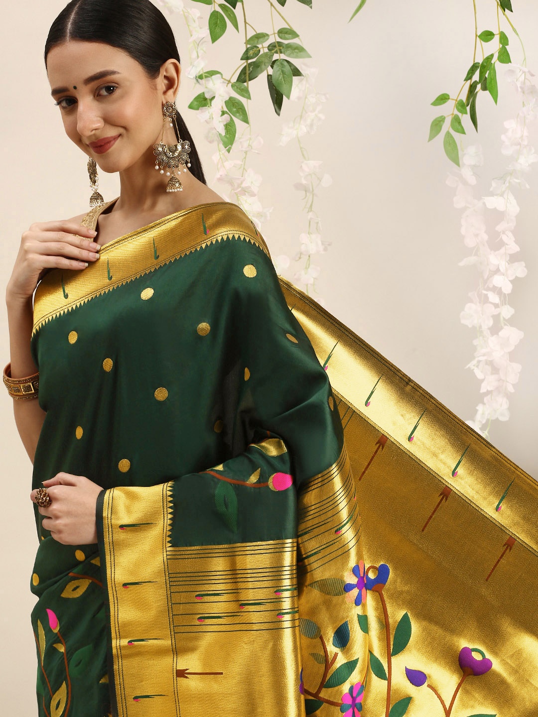 

Royal Rajgharana Saree Floral Zari Silk Blend Paithani Saree, Green