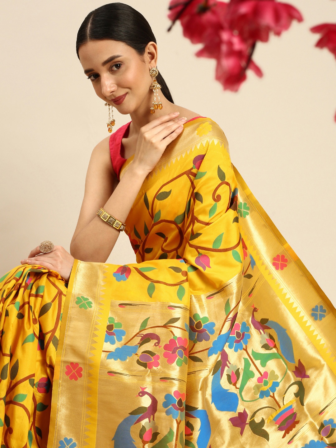 

Royal Rajgharana Saree Floral Zari Silk Blend Paithani Saree, Yellow
