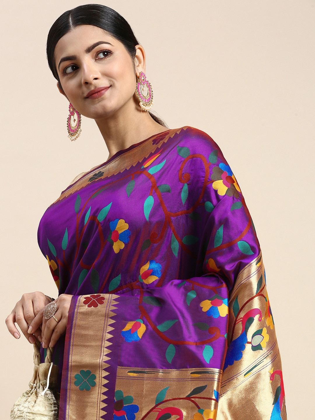 

Royal Rajgharana Saree Floral Zari Silk Blend Paithani Saree, Violet