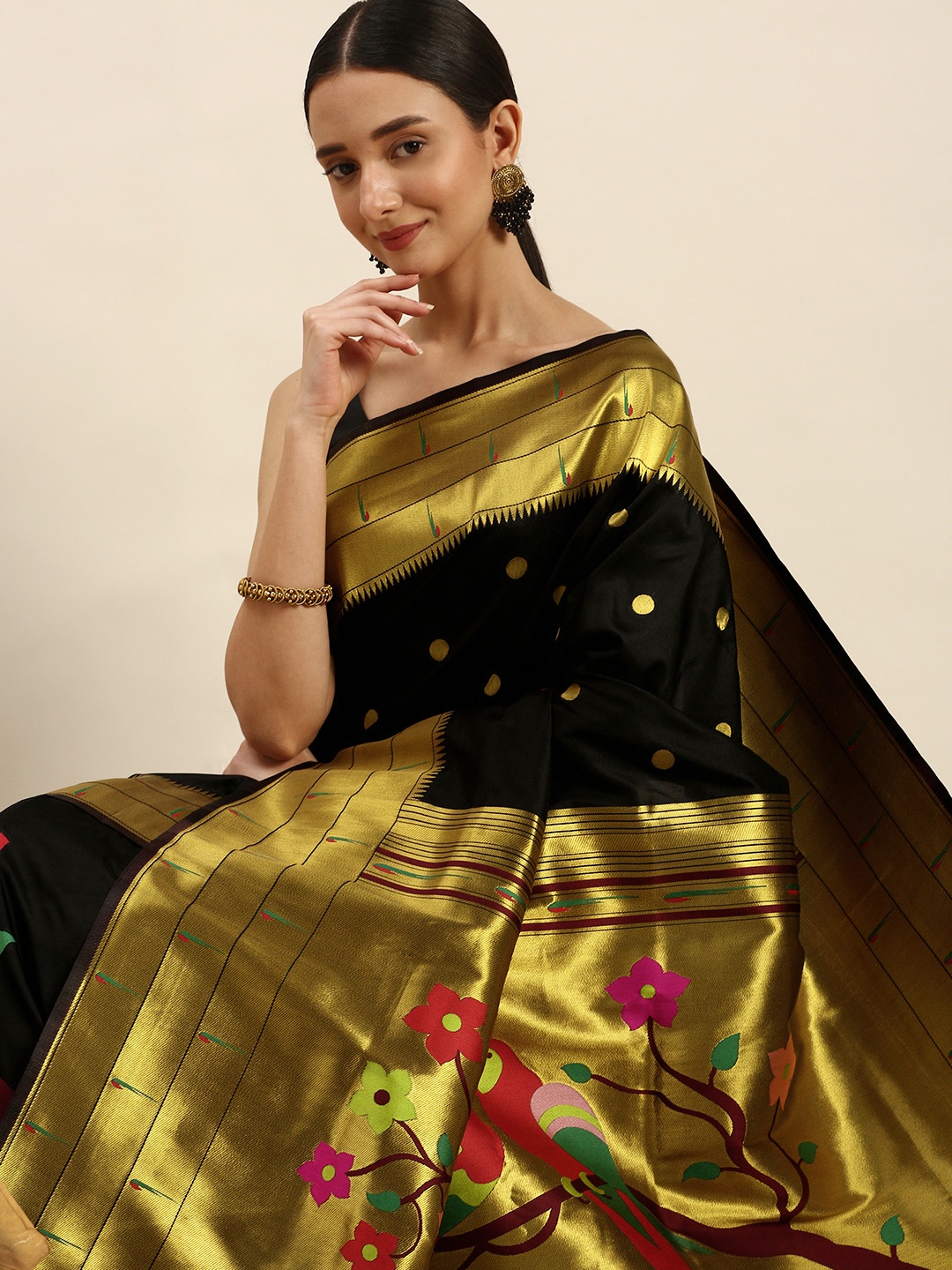 

Royal Rajgharana Saree Floral Zari Silk Blend Paithani Saree, Black