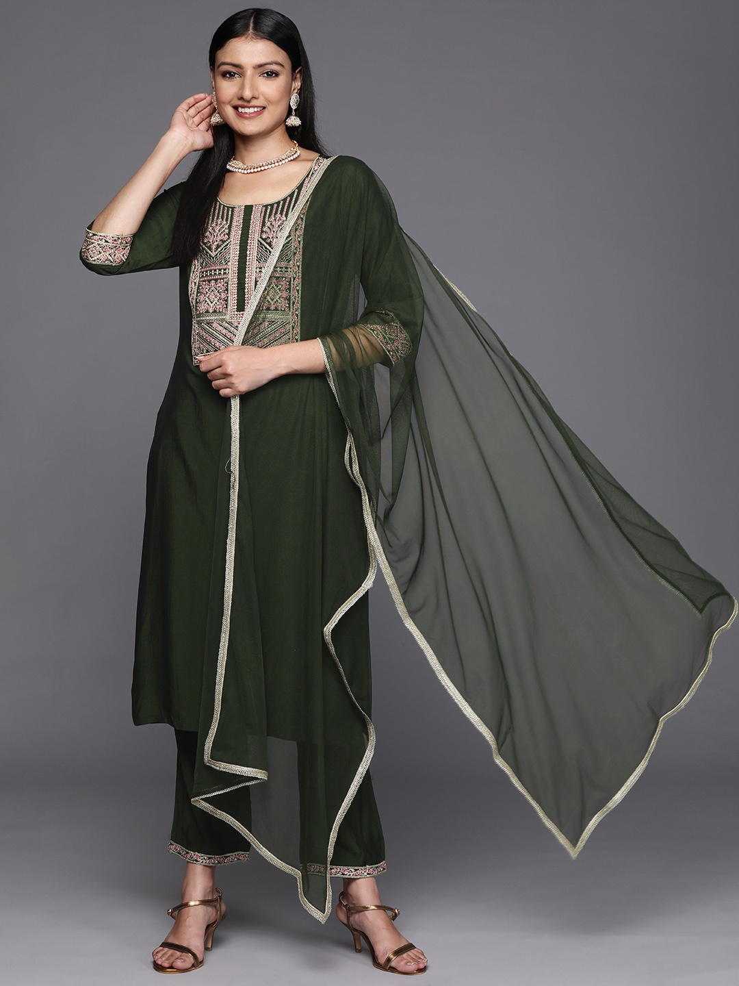 

Libas Women Green Floral Yoke Design Thread Work Kurta with Trousers & With Dupatta