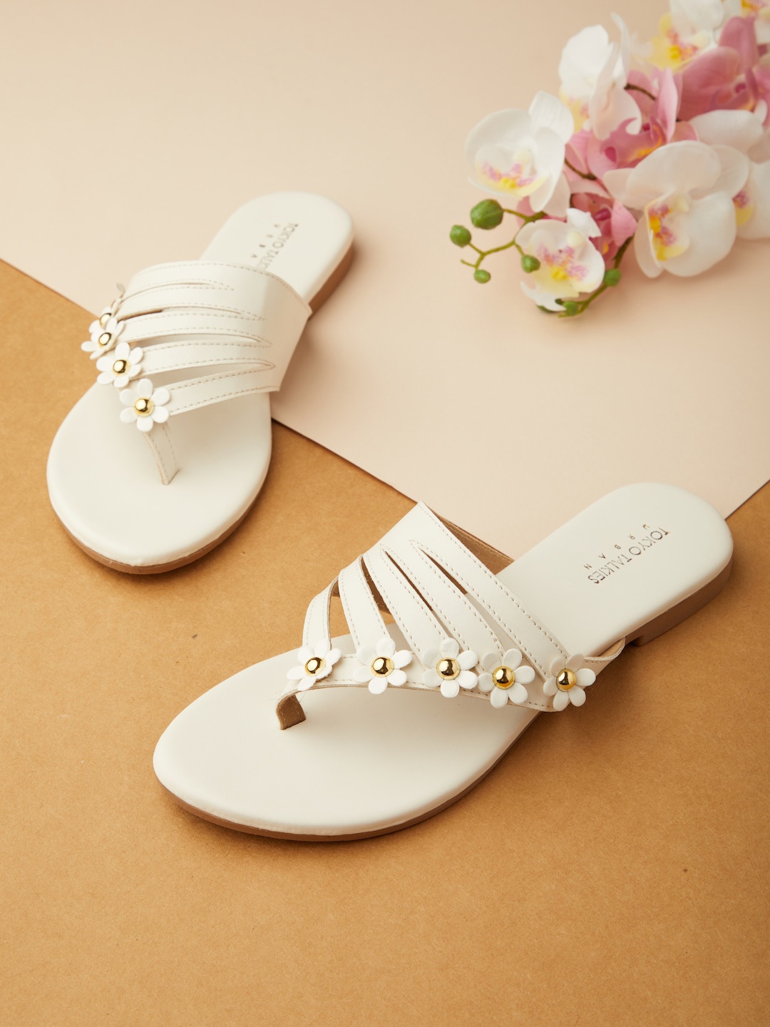 

Tokyo Talkies Women White Open Toe Flats