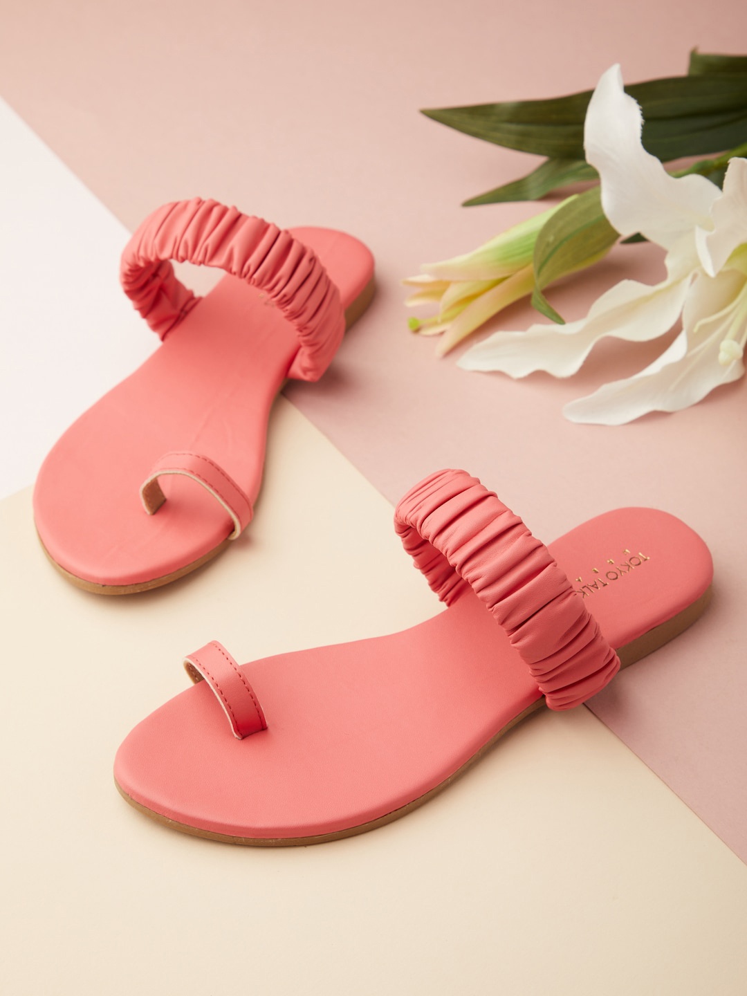 

Tokyo Talkies Women Coral Flats