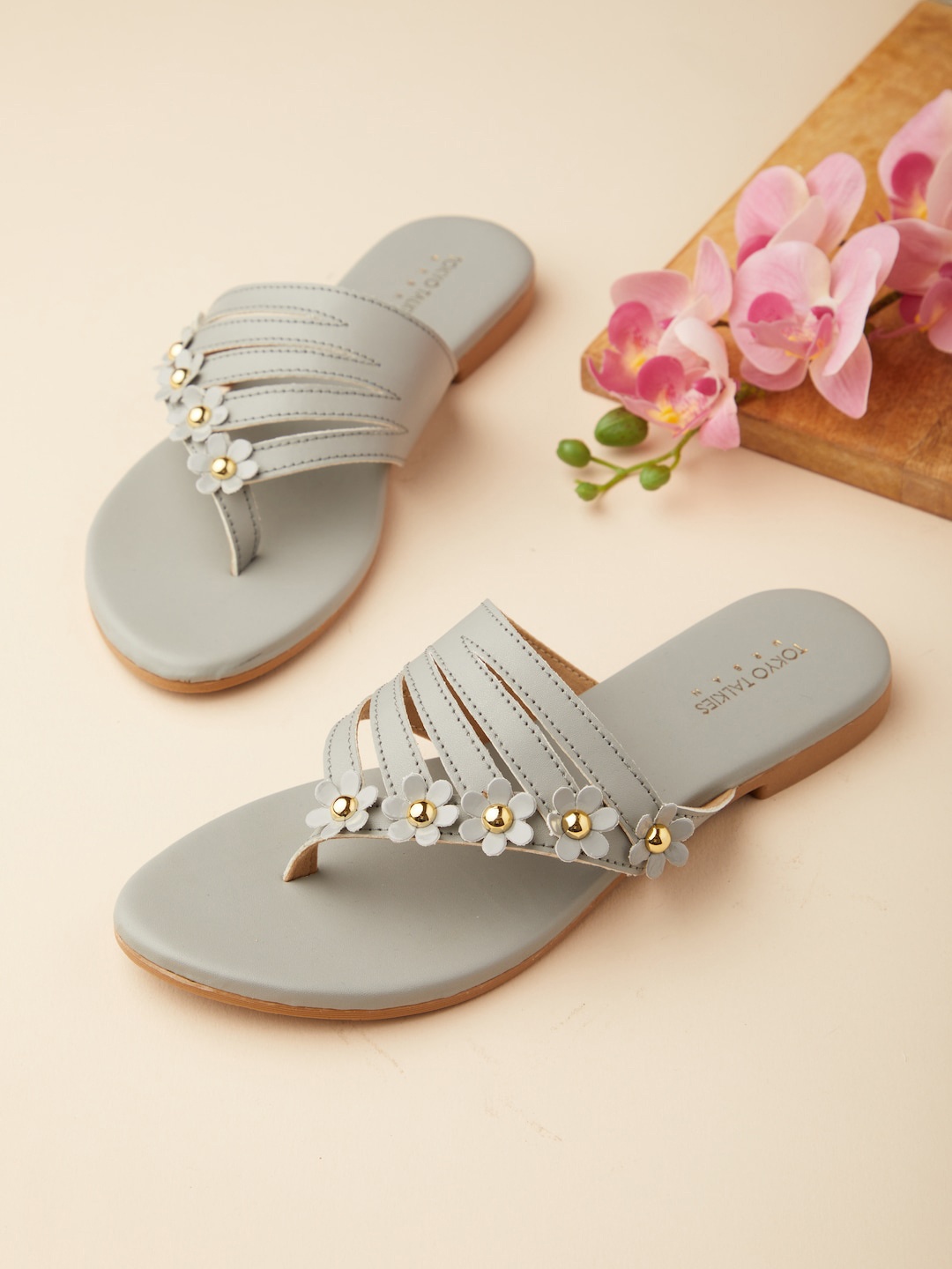 

Tokyo Talkies Women Grey Embellished Open Toe Flats