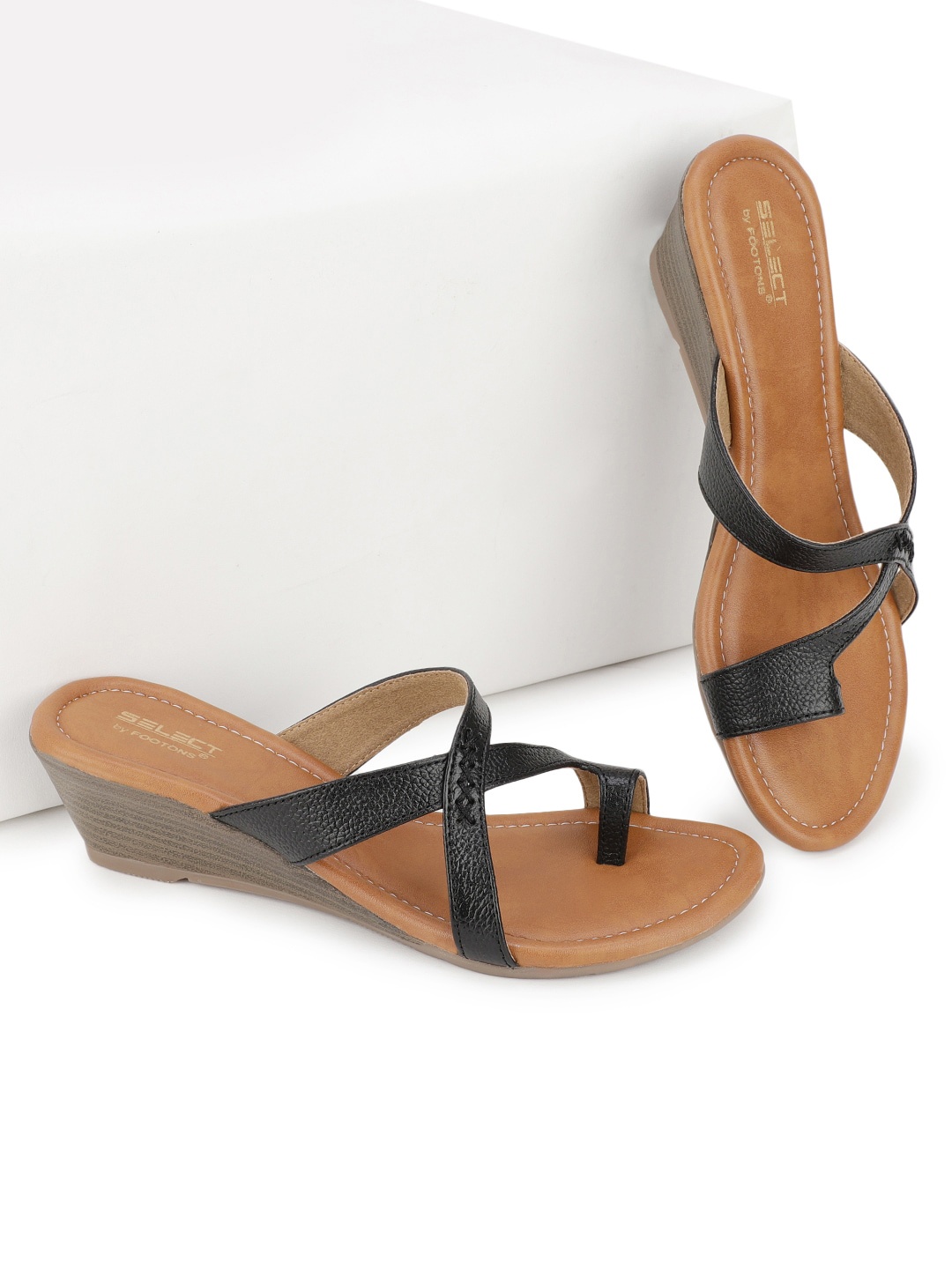 

FOOTONS Black & Beige Textured Leather Comfort Heels