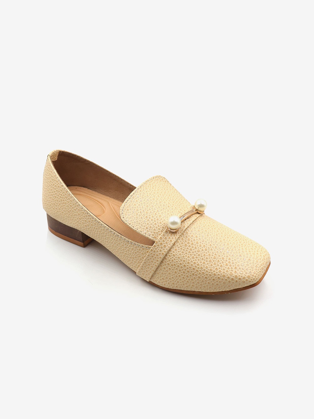 

Gibelle Cream-Coloured Textured Block Pumps