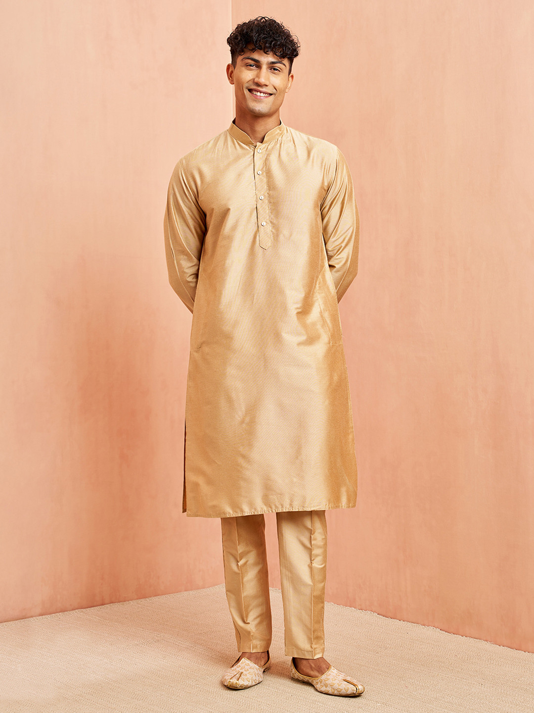 VASTRAMAY Men Rose Gold Kurta with Pyjamas