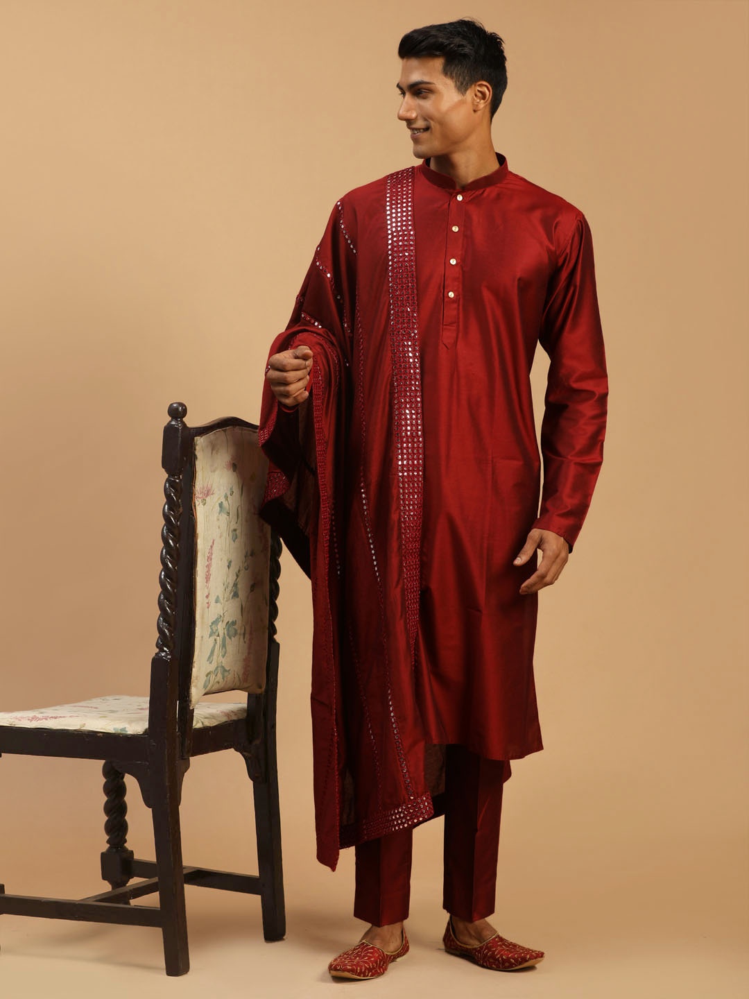 VASTRAMAY Men Maroon Mirror Work Kurta with Pyjamas & With Dupatta