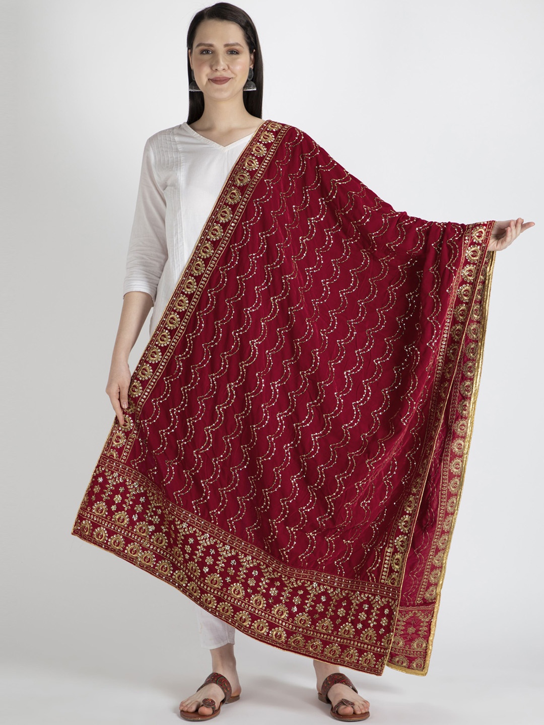 

Moda Chales Women Red Embroidered Velvet Shawl