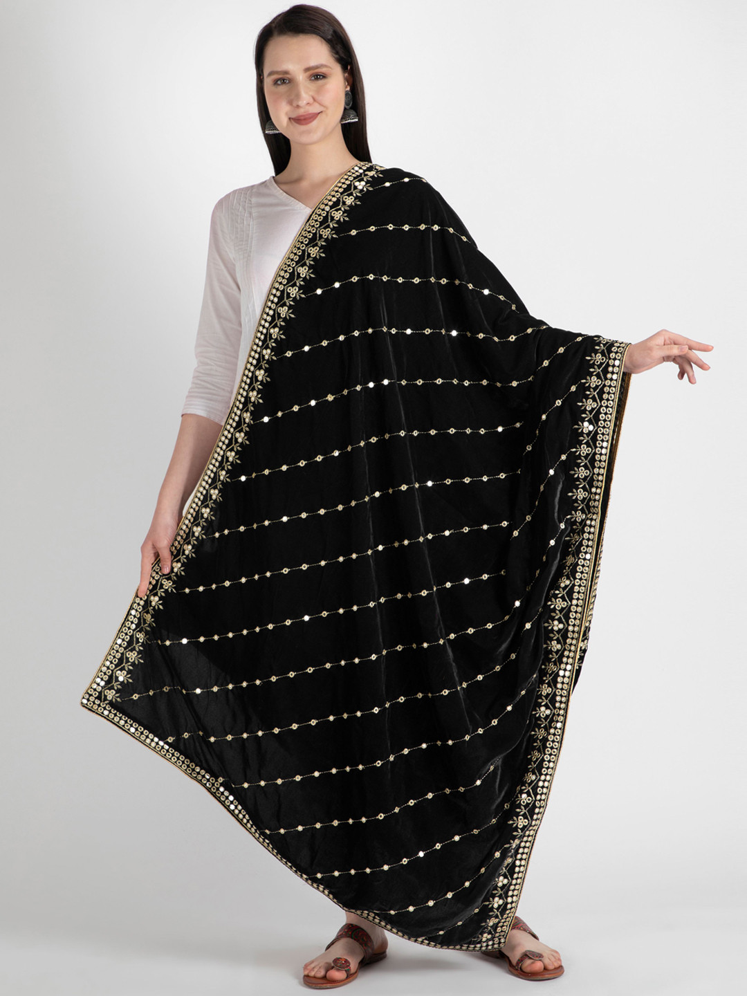 

Moda Chales Women Black Embroidered Pure Velvet Shawl