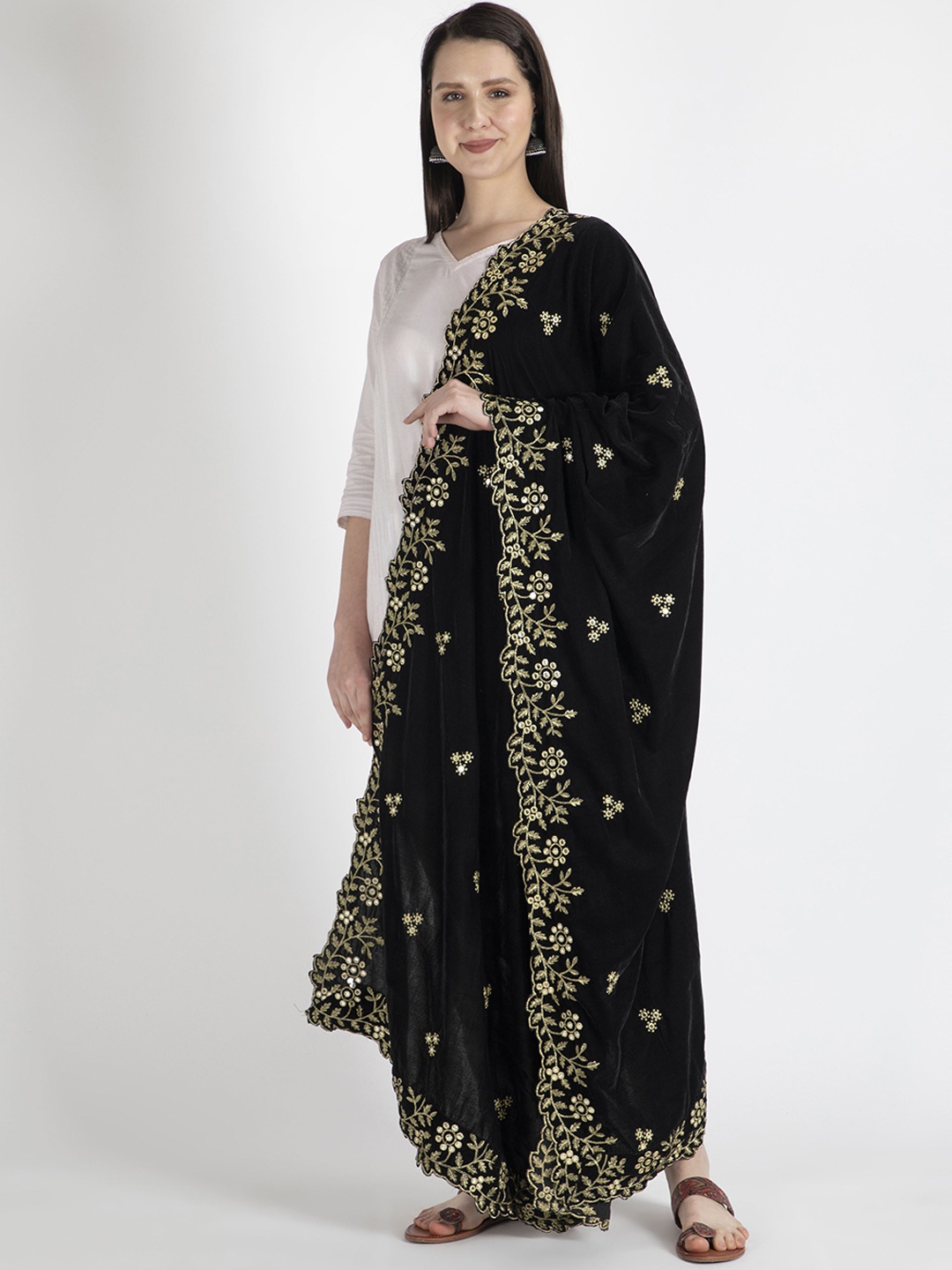 

Moda Chales Women Black Embroidered Velvet Shawl