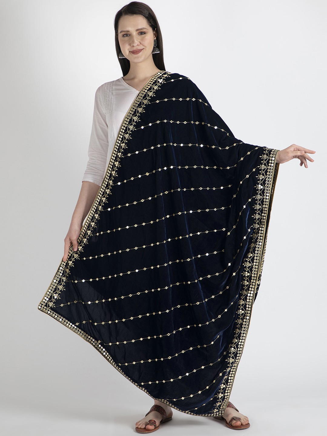 

Moda Chales Women Blue Embroidered Velvet Shawl