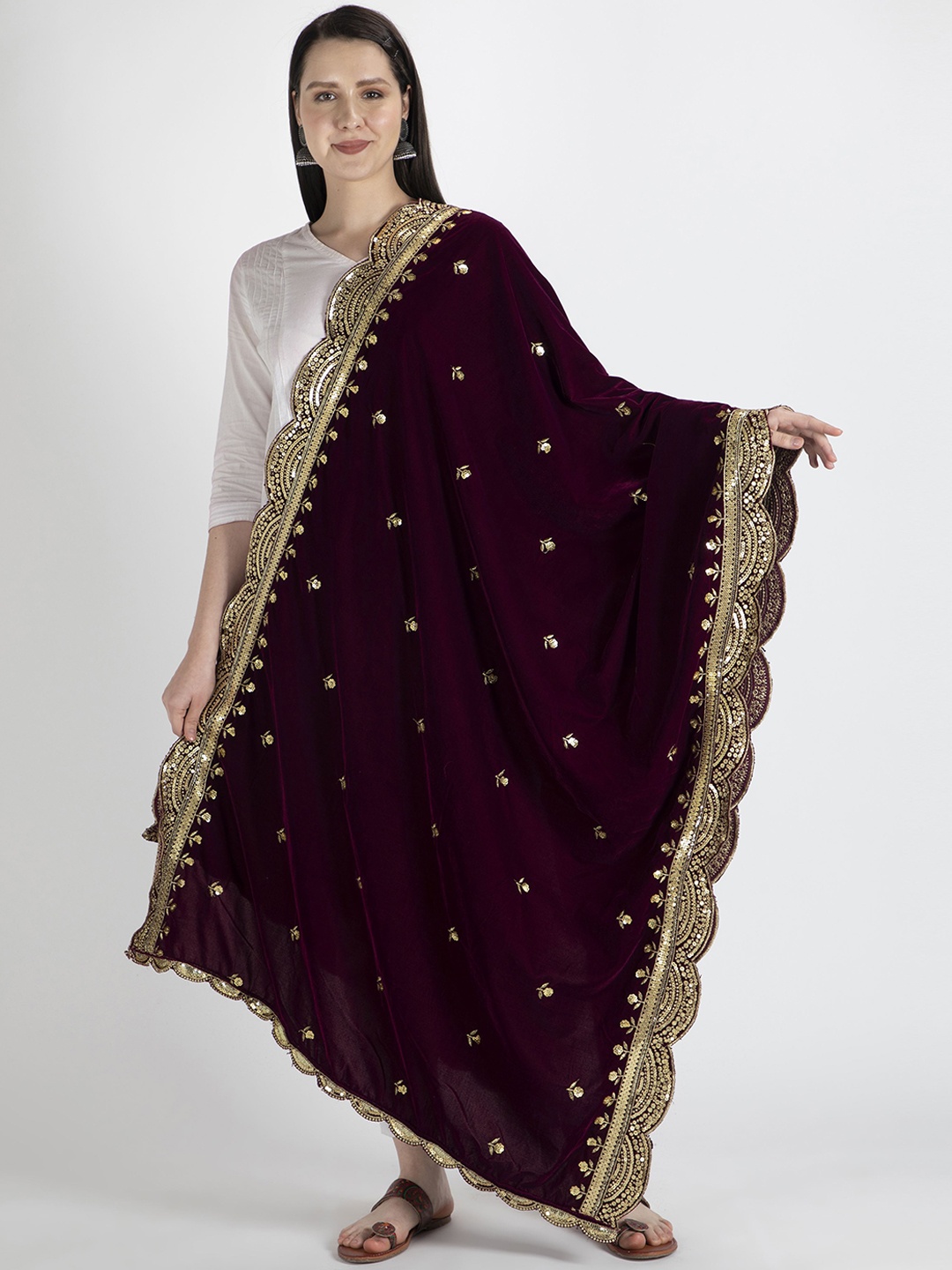 

Moda Chales Women Burgundy & Gold-Toned Embroidered Velvet Shawl