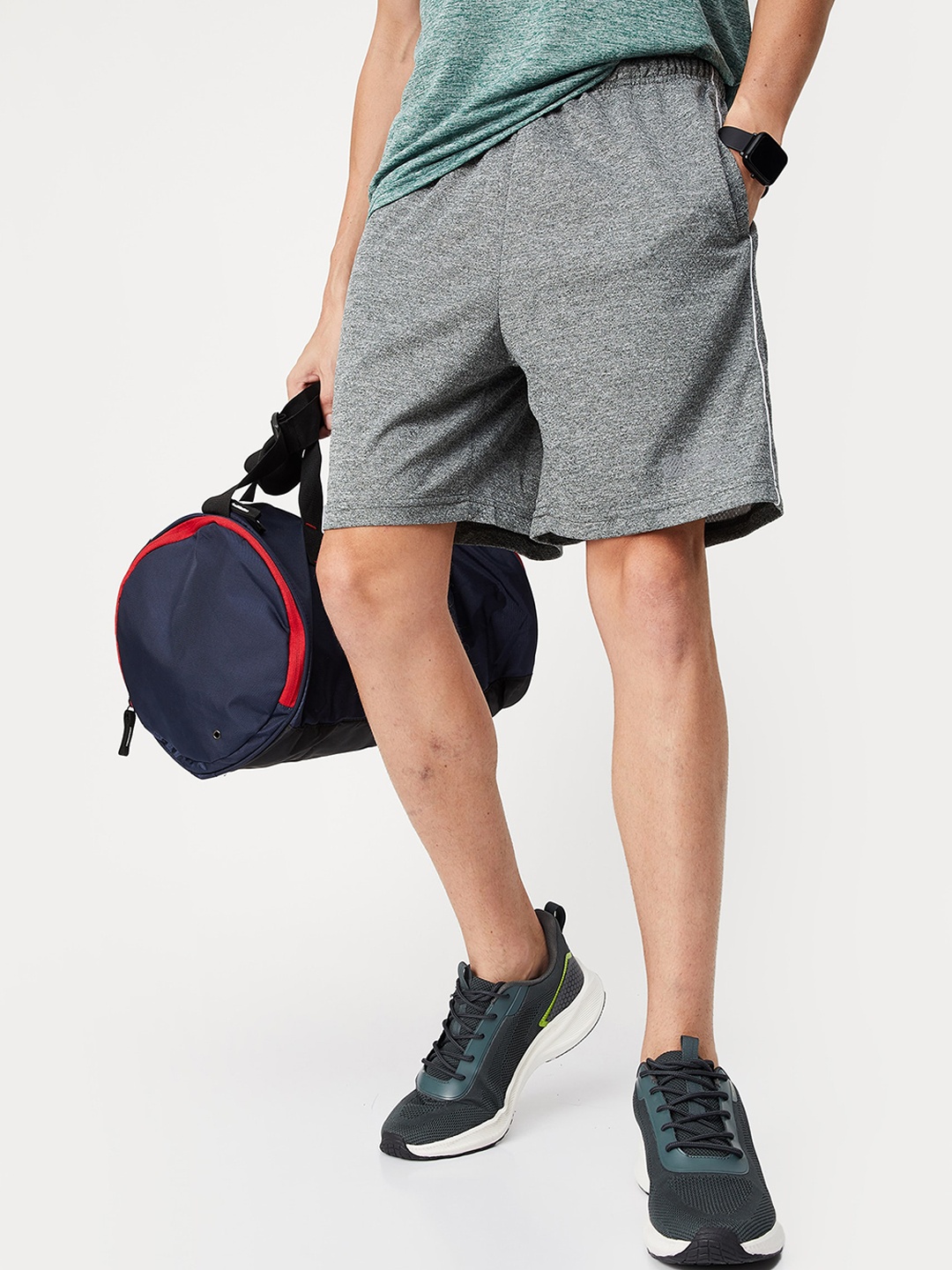 

max Men Grey Solid Sports Shorts