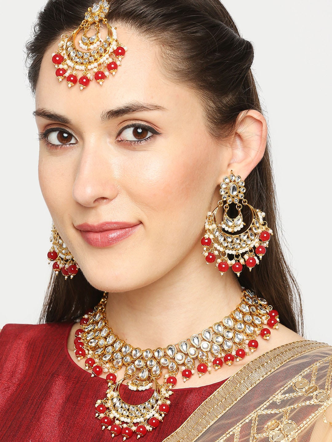 

OOMPH White & Red Kundan-Studded & Beaded Jewellery Set