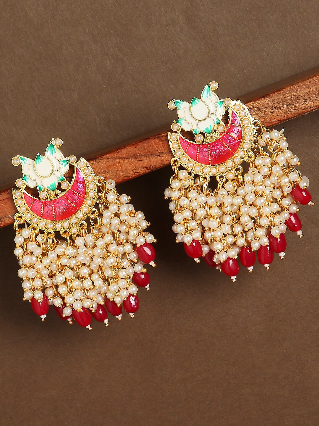 

OOMPH White & Red Gold-Plated Meenakari Floral Chandbalis Earrings